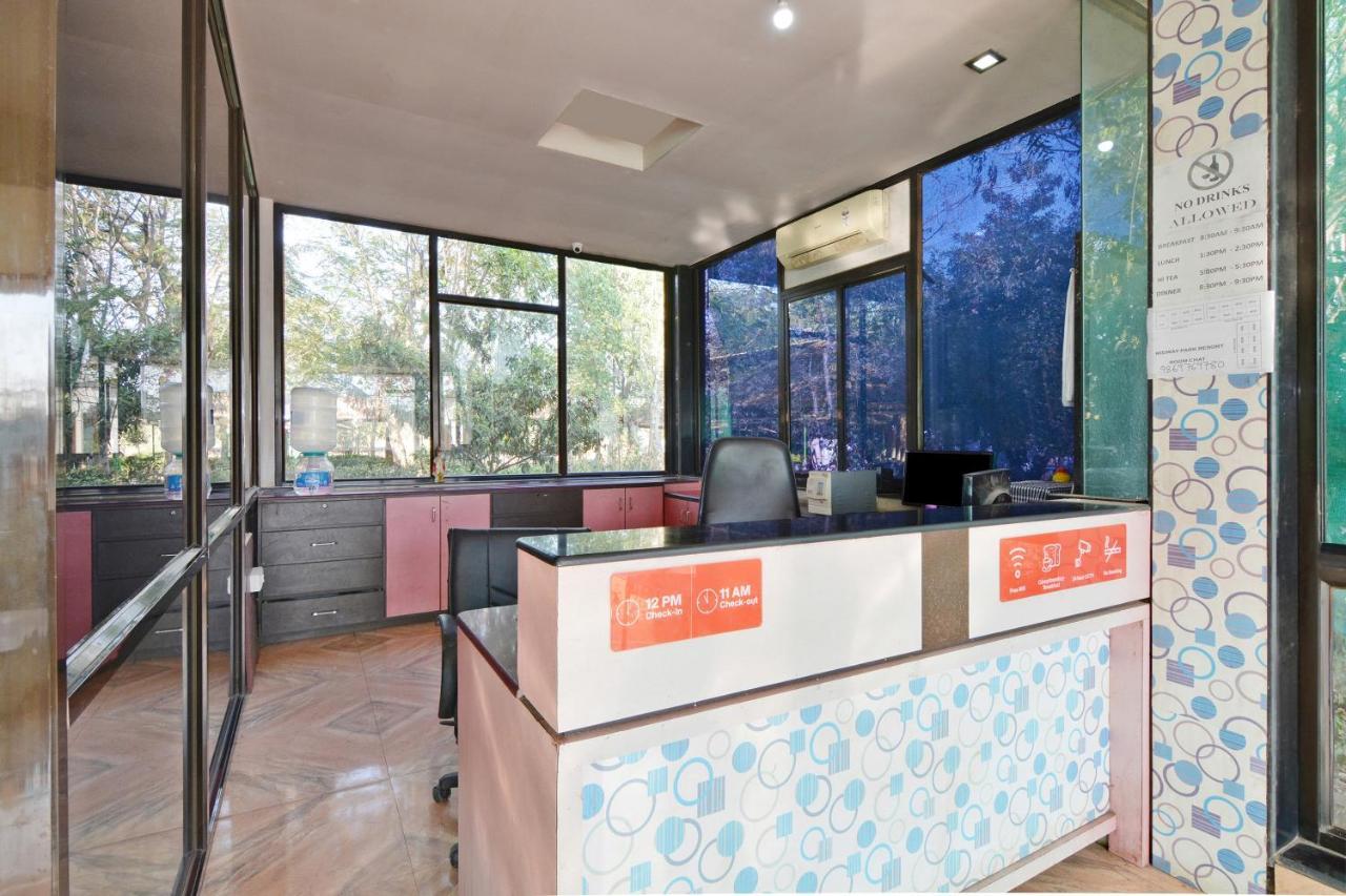 Oyo Midway Park Resort Atgaon エクステリア 写真
