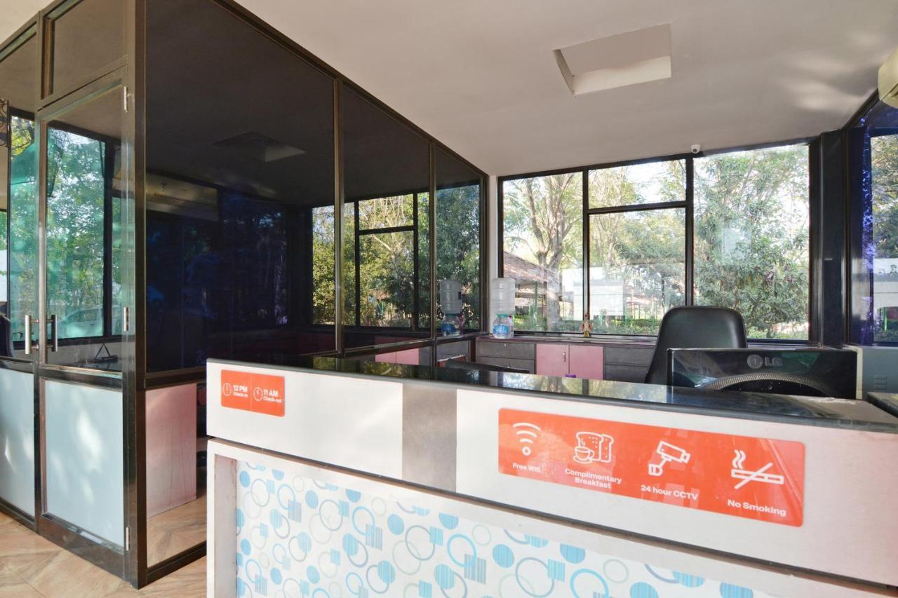 Oyo Midway Park Resort Atgaon エクステリア 写真